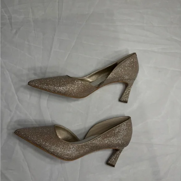 Franco Sarto Women's Shimmering Gold Heels - Picture 3 of 8